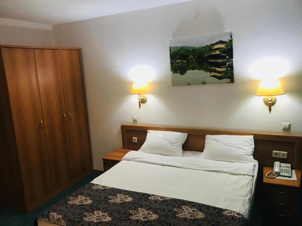 Green Hotel Atirau Kültér fotó