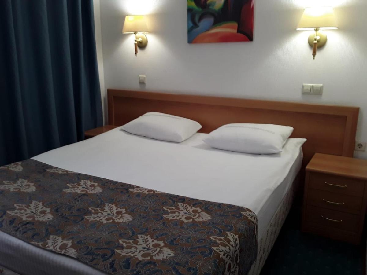 Green Hotel Atirau Kültér fotó