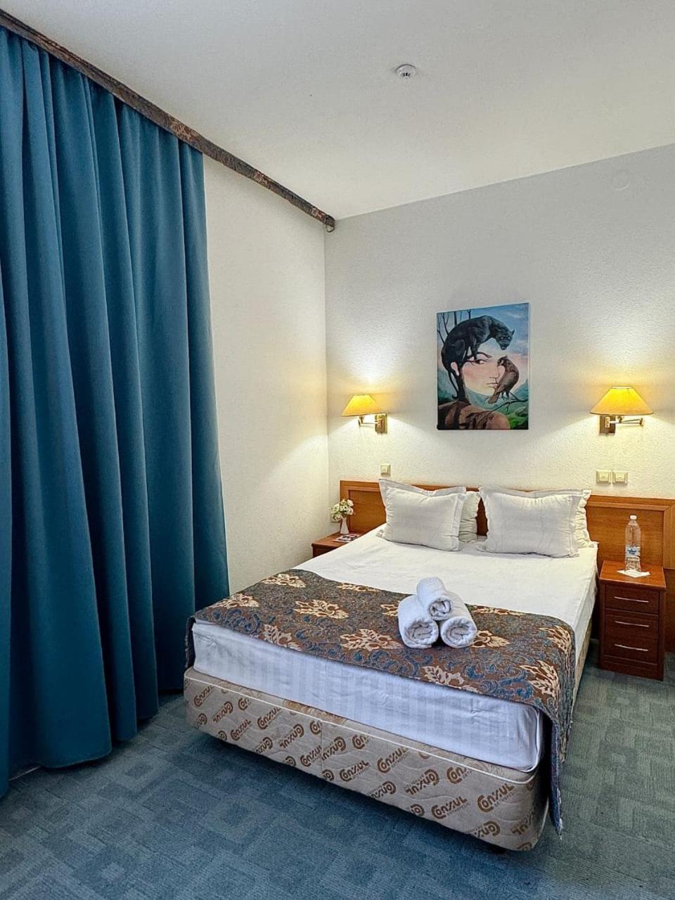 Green Hotel Atirau Kültér fotó