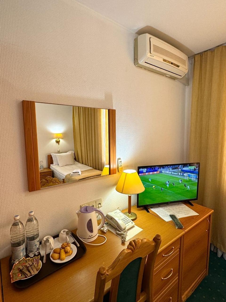 Green Hotel Atirau Kültér fotó