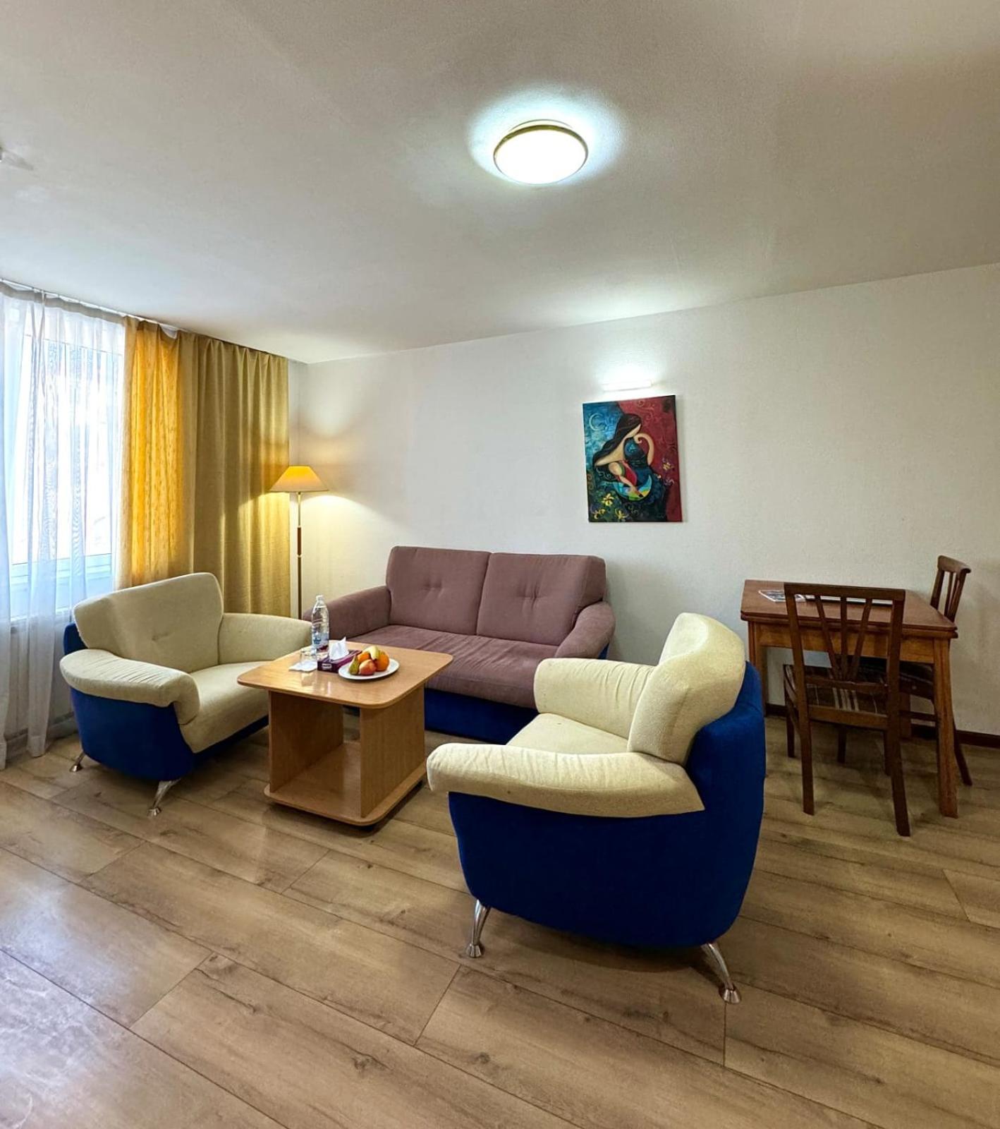 Green Hotel Atirau Kültér fotó
