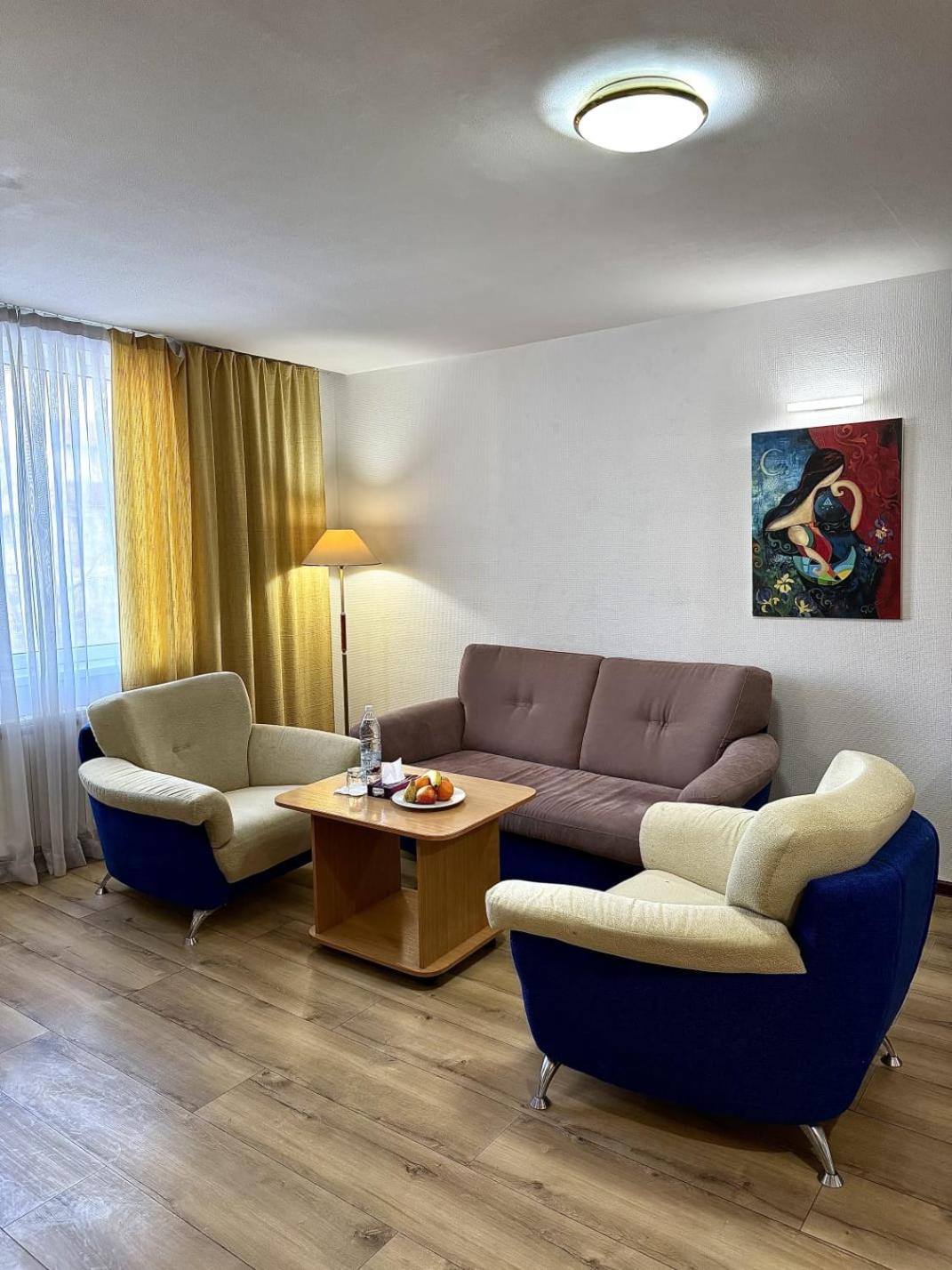 Green Hotel Atirau Kültér fotó
