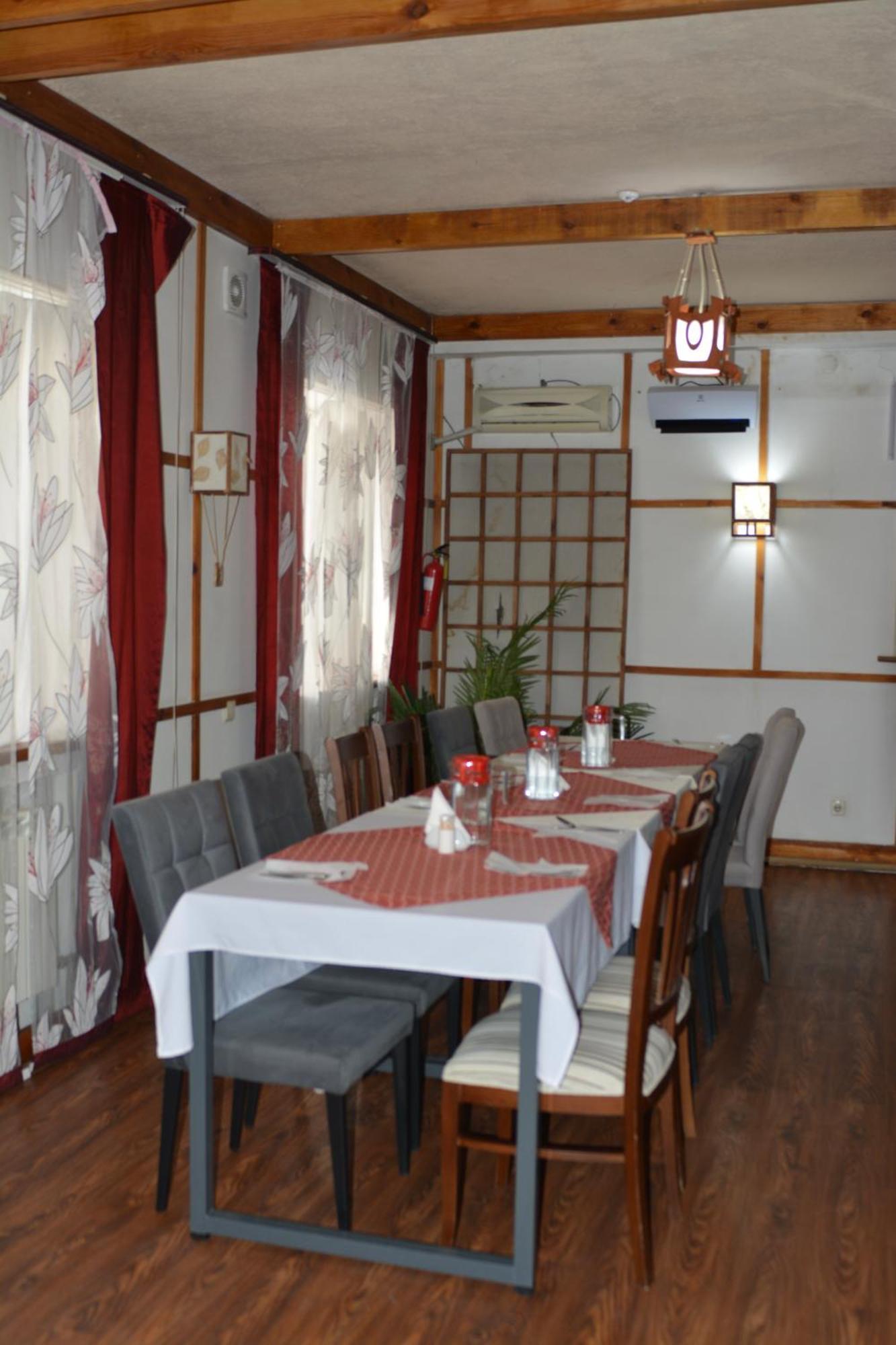 Green Hotel Atirau Kültér fotó