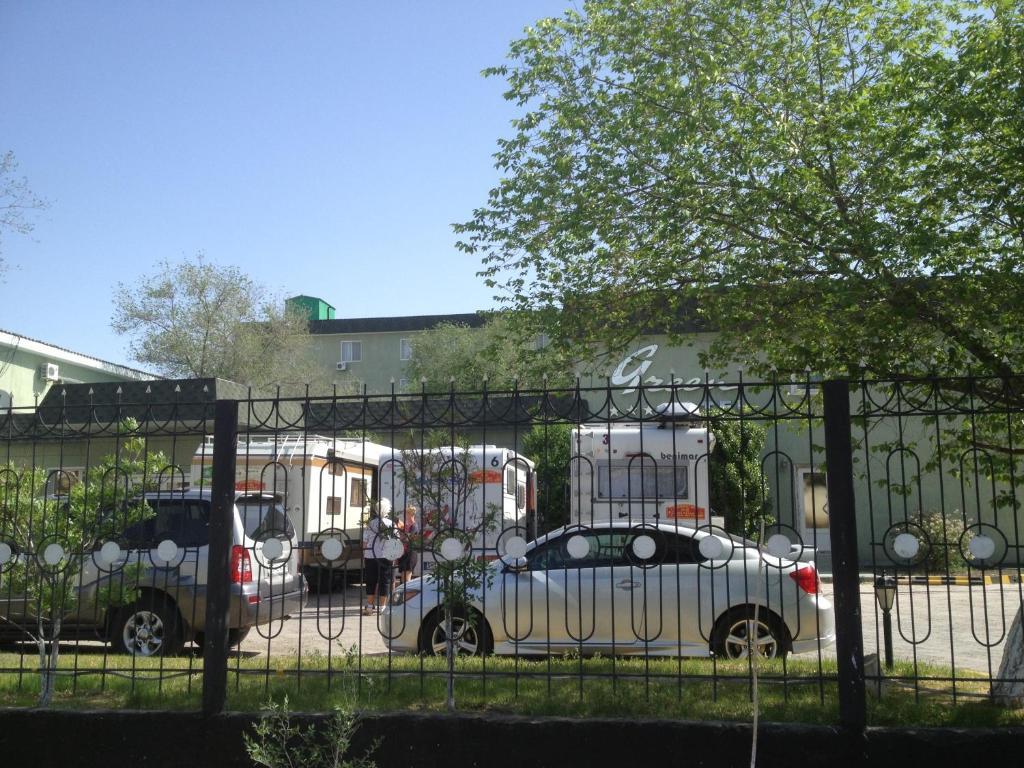 Green Hotel Atirau Kültér fotó